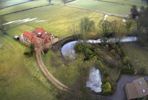 Riverside Farm Cottage